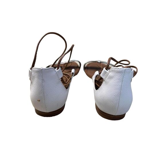 White House Black Market‎ White Silver Lace Up Open Toe Strappy Flats Size 7.5 - Picture 6 of 9